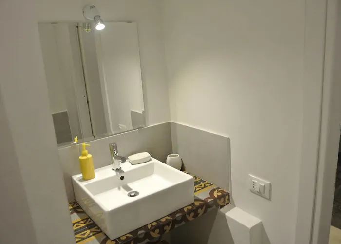 Palermo Rooms B&B 3*